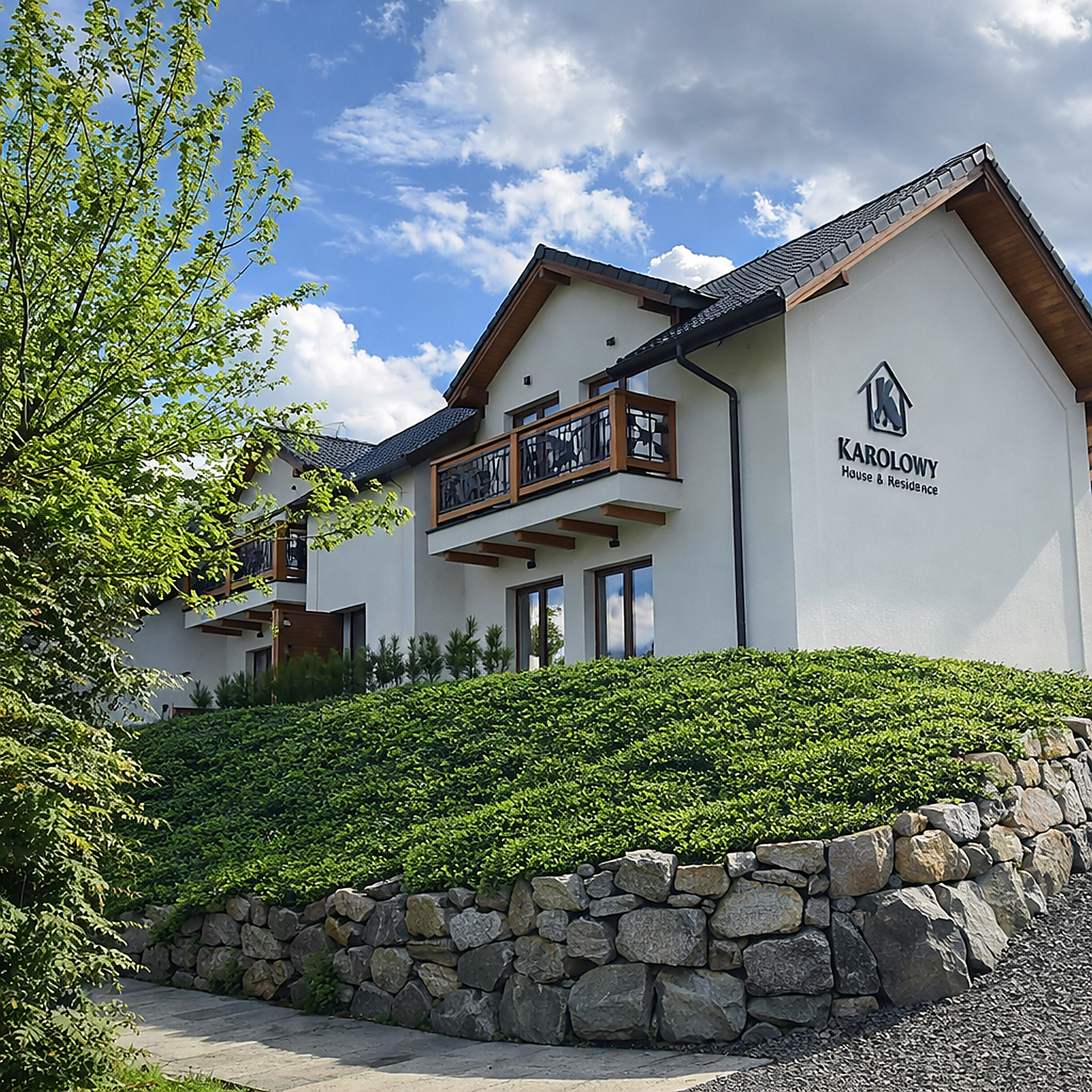 Karolowy - Pokoje & Apartamenty w Ustroniu