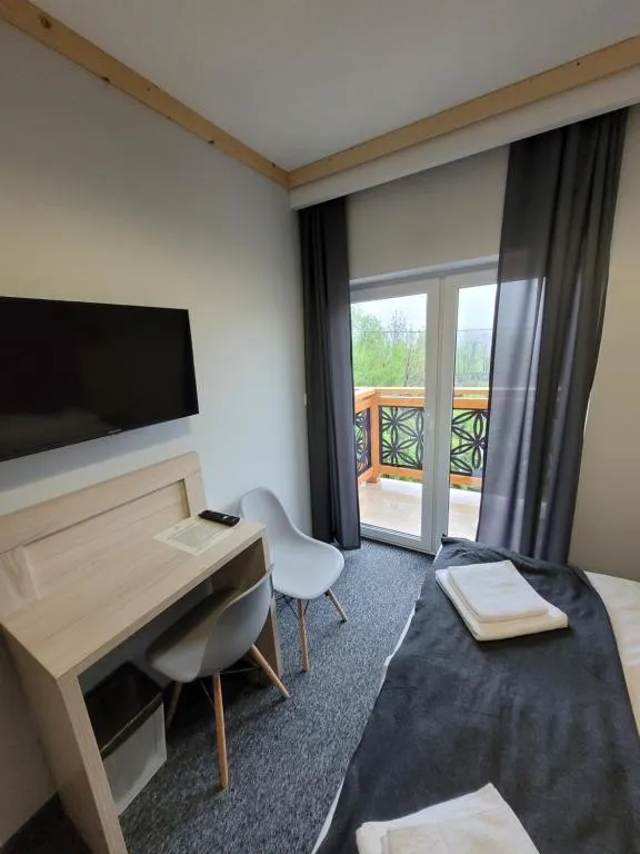 Pokój Dwuosobowy z balkonem - Zdjęcie 7