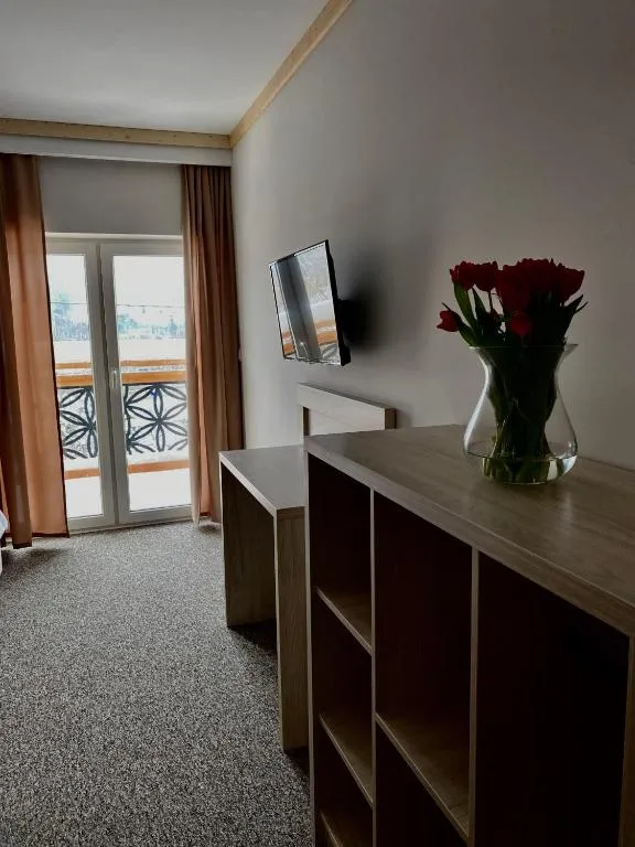 Pokój Trzyosobowy z balkonem - Zdjęcie 2