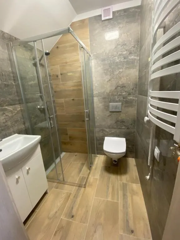 Pokój Trzyosobowy z balkonem - Zdjęcie 3